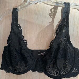 VS Elegant Black Lace Bra